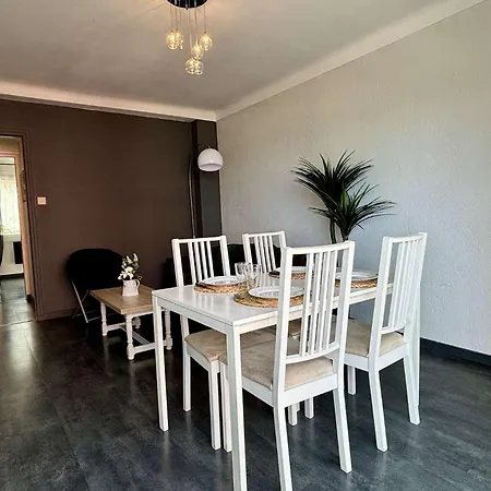 Apartment 2 Pieces 4 Couchages Sur Ar910-016 *